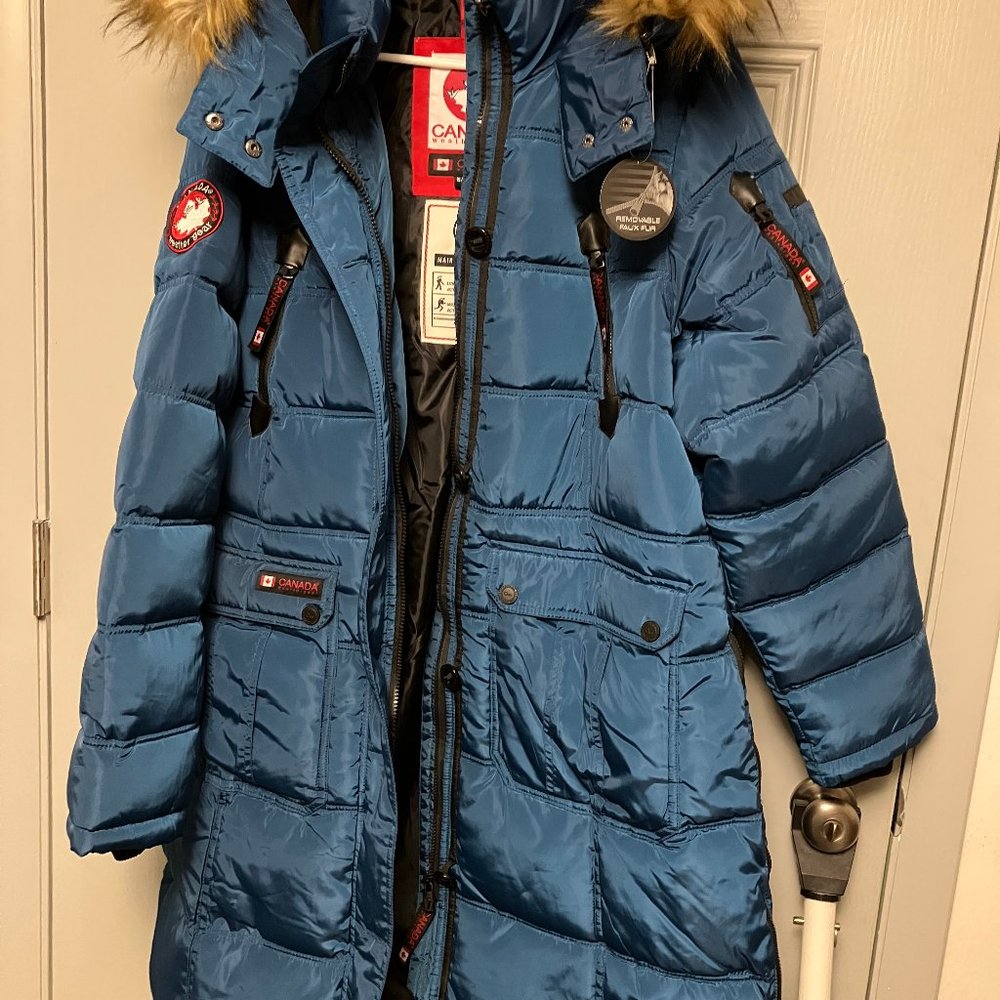 WOMEN'S SIZE XL BRAND NEW CANADA WEATHER GEAR KNEE LENGTH WINTER COAT